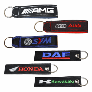 Διαφημιστικά μπρελόκ κεντητά